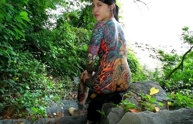 Beautiful busty asian tattoed teen poser outdoor - part 2079 page 1