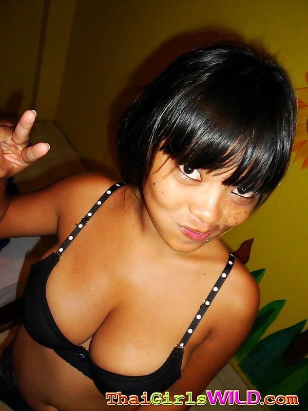 Random pictures of thai teen gail and her massive tits - part 736 page 1