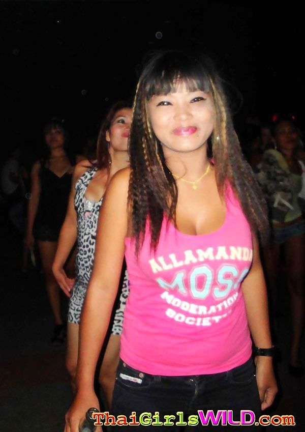 Random pictures of thai teen gail and her massive tits - part 736 page 1