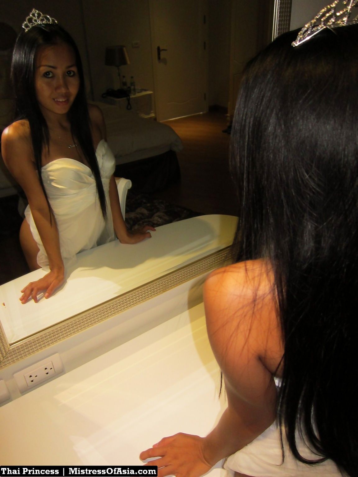 Thai princess in front of mirror - part 2060 page 1