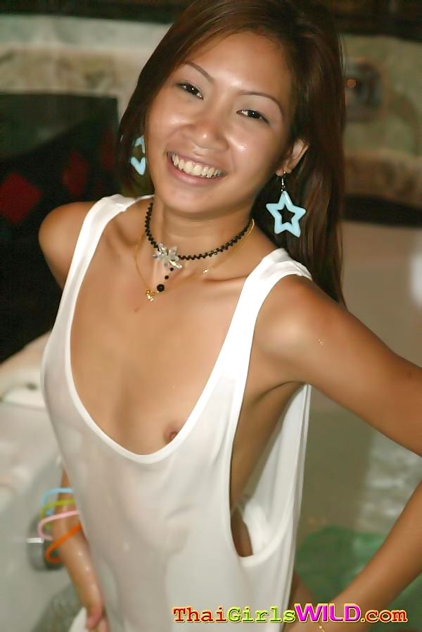 Hot body thai teen noon shows off a wet t-shirt then strips - part 1230 page 1