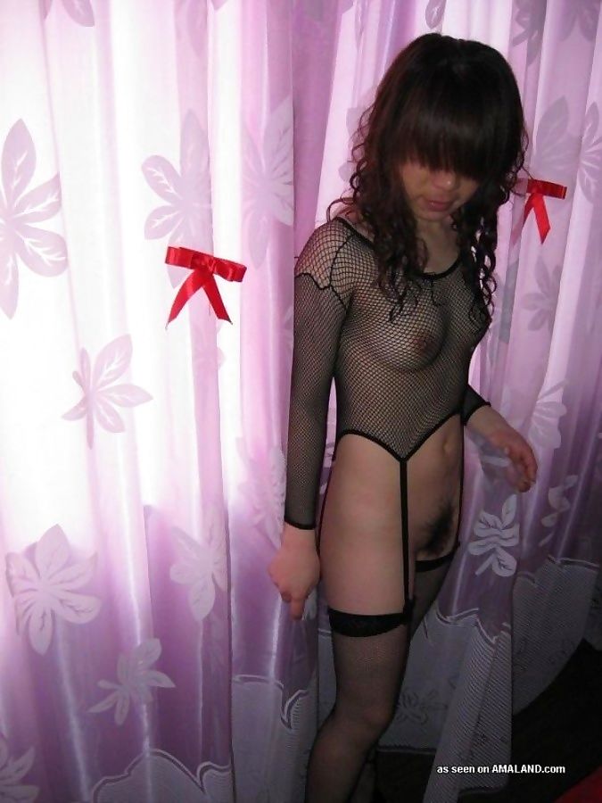 Selection of a naughty chinese bitch in slutty lingerie - part 22 page 1
