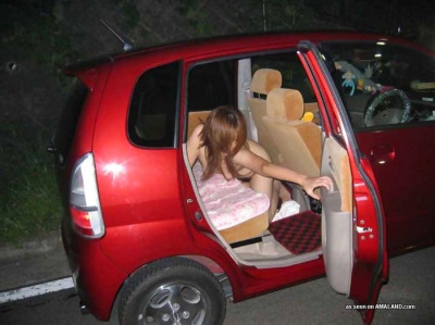 Sexy amateur thai chicks posing sleazy inside cars - part 18