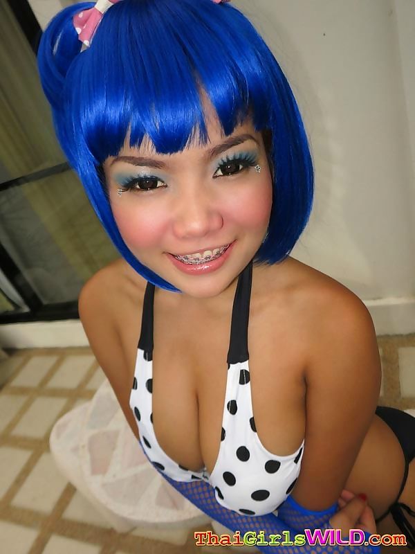 Emo teen shows off her hot thai body - part 1989 page 1