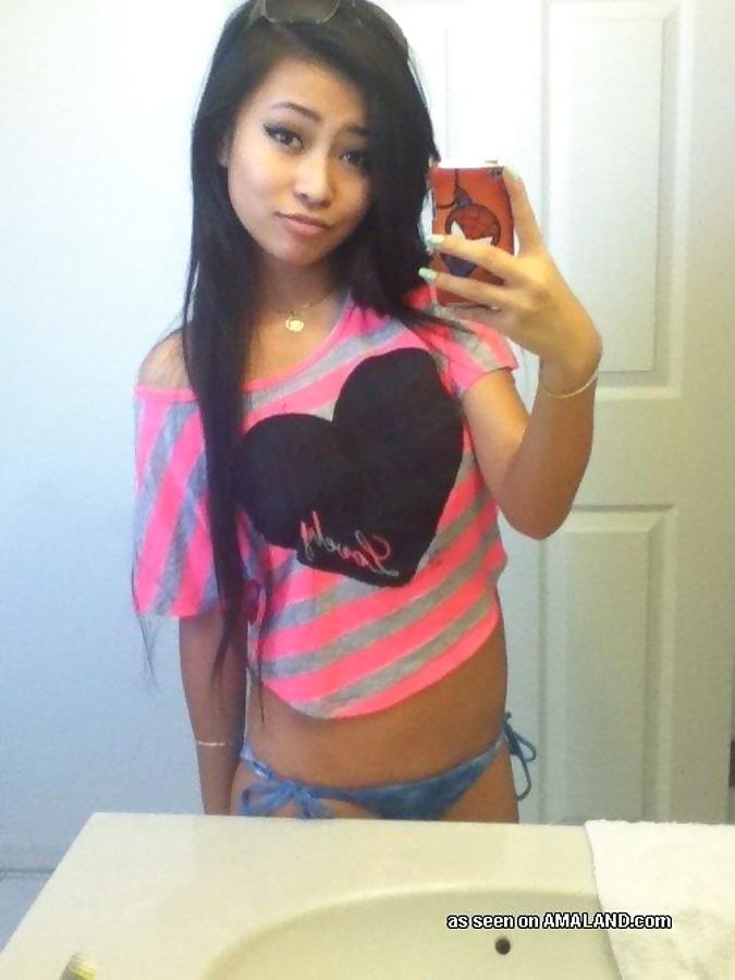 Gorgeous asian honeys in sexy hot nonnude selfpics - part 1246 page 1