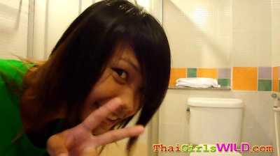 流浪汉 是 一个 可爱的 泰国 女孩 表示 同时 她的 男朋友 需要 照片 一部分 823