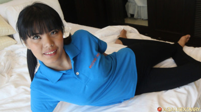 亚洲 小妞 nunxang 乱搞 一个 性爱 旅游 而不是 的 清洁 他的 酒店 房间